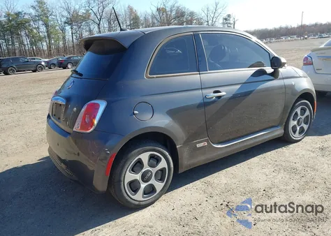 2015 Fiat 500E Battery Electric z USA, uszkodzony, nr VIN 3C3CFFGE2FT741282